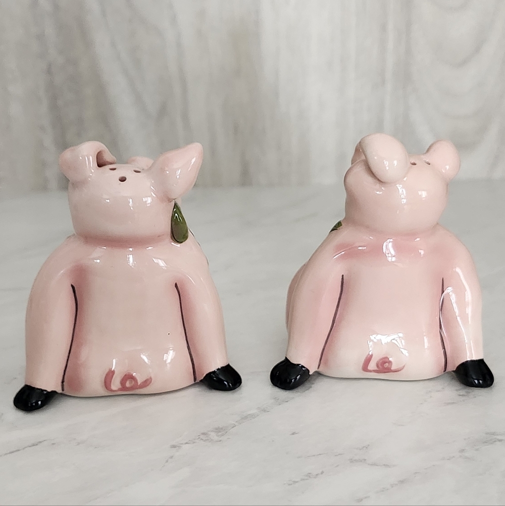 Hand Painted Pig Daisy Salt And Pepper Shakers Vintage Bkue Sky Heather Minc - Picture 4 of 12